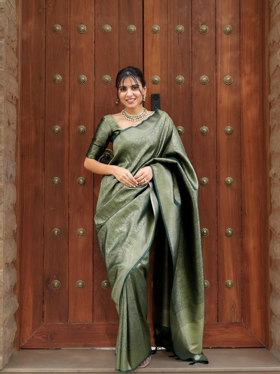 Banarasi Silk Saree With Zari Weaving Work