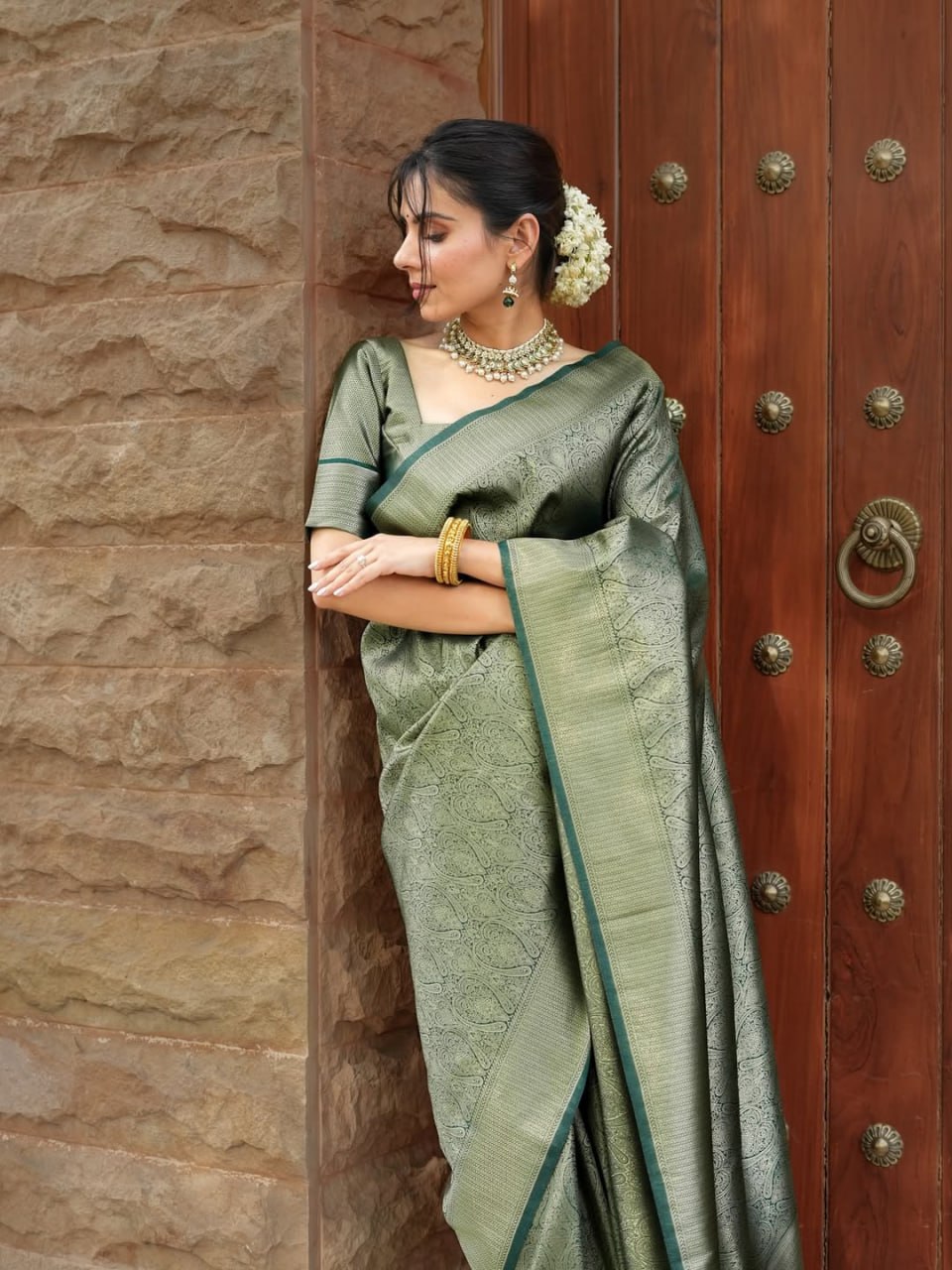 Banarasi Silk Saree With Zari Weaving Work