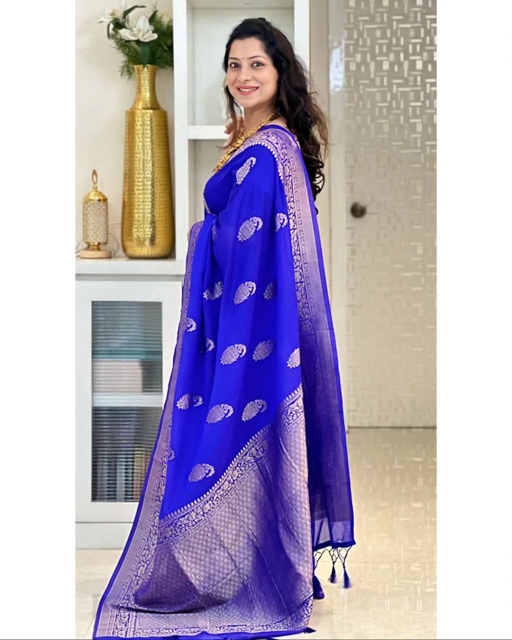 Banarasi Silk Saree With Zari Weaving Work