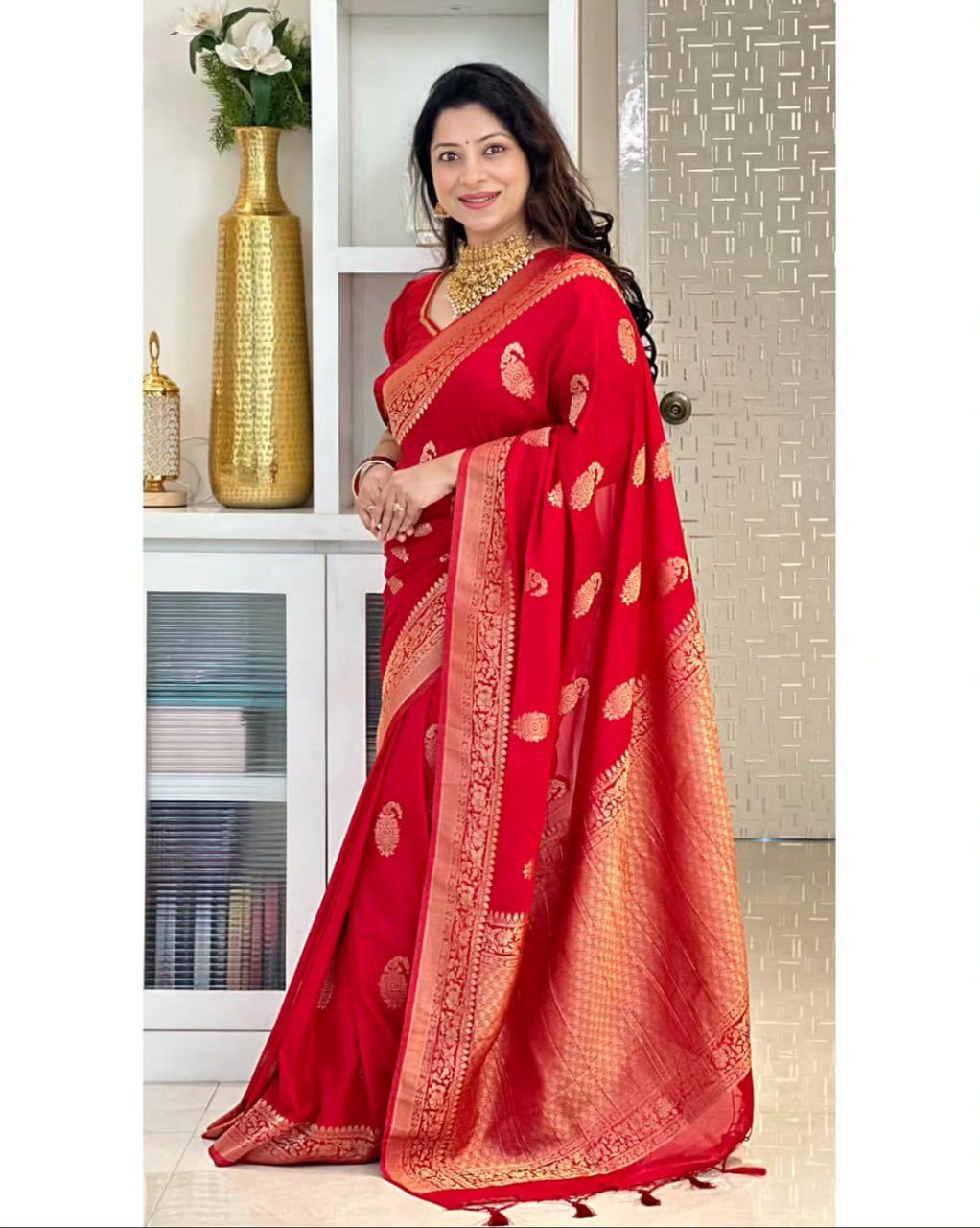 Banarasi Silk Saree With Zari Weaving Work