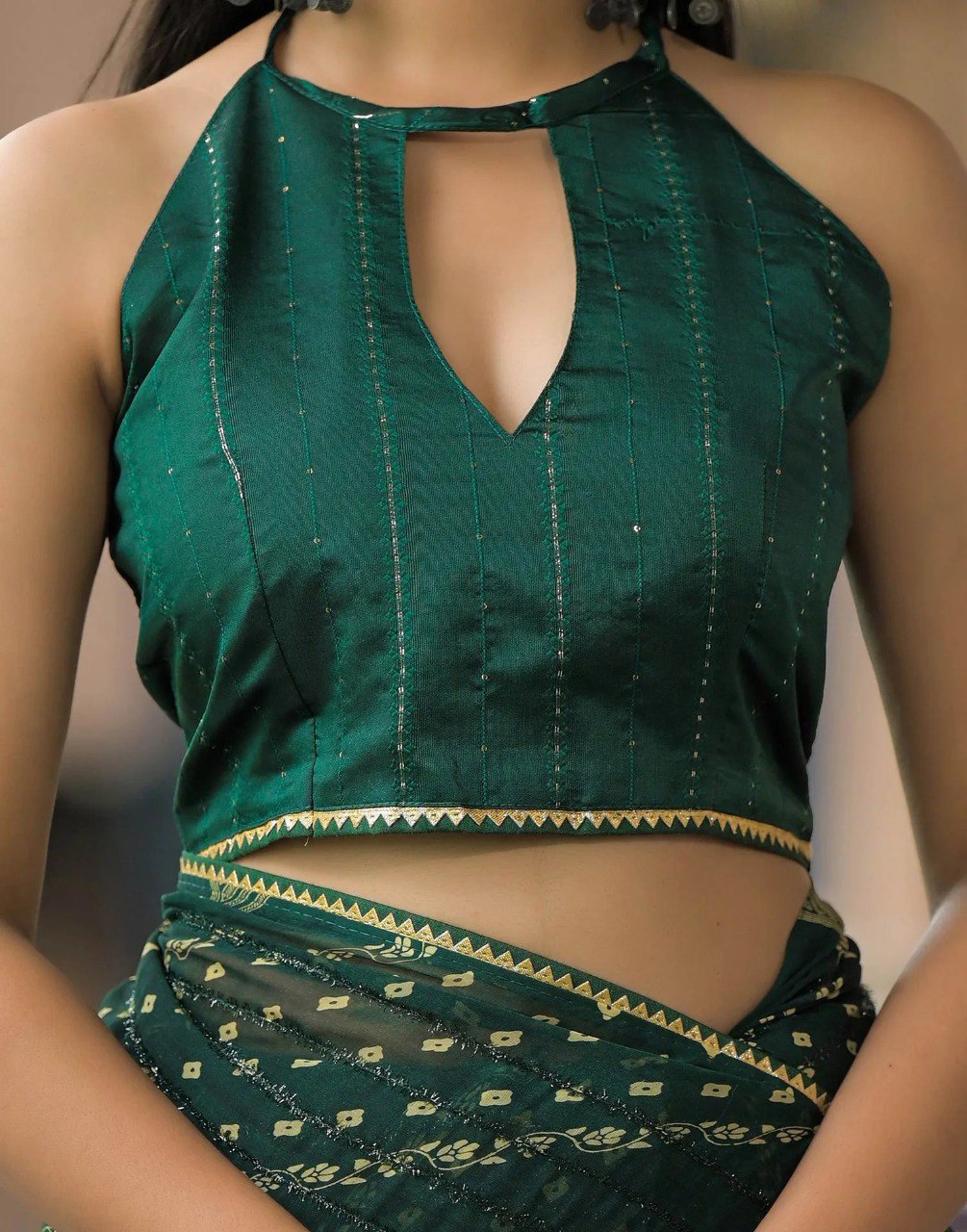 Sareewave Presents Designer Bandhni Saree