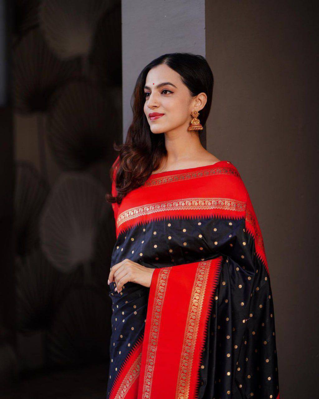 BEAUTIFUL RICH PALLU & JACQUARD WORK SOFT LICHI SILK SAREE