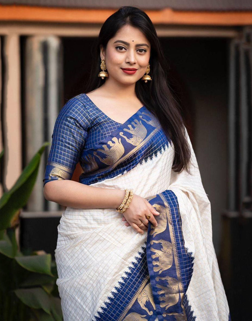 Latest White And Blue Lichi Silk Saree With Blouse