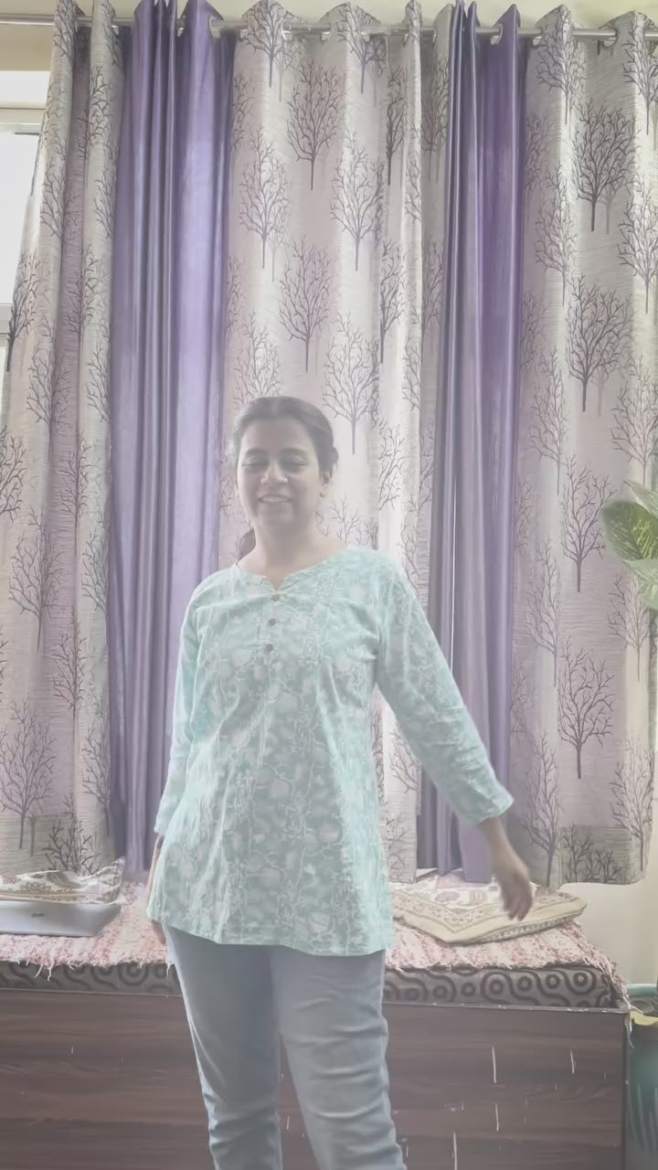 Cream Mul Cotton Ready To Wear Saree With Pocket