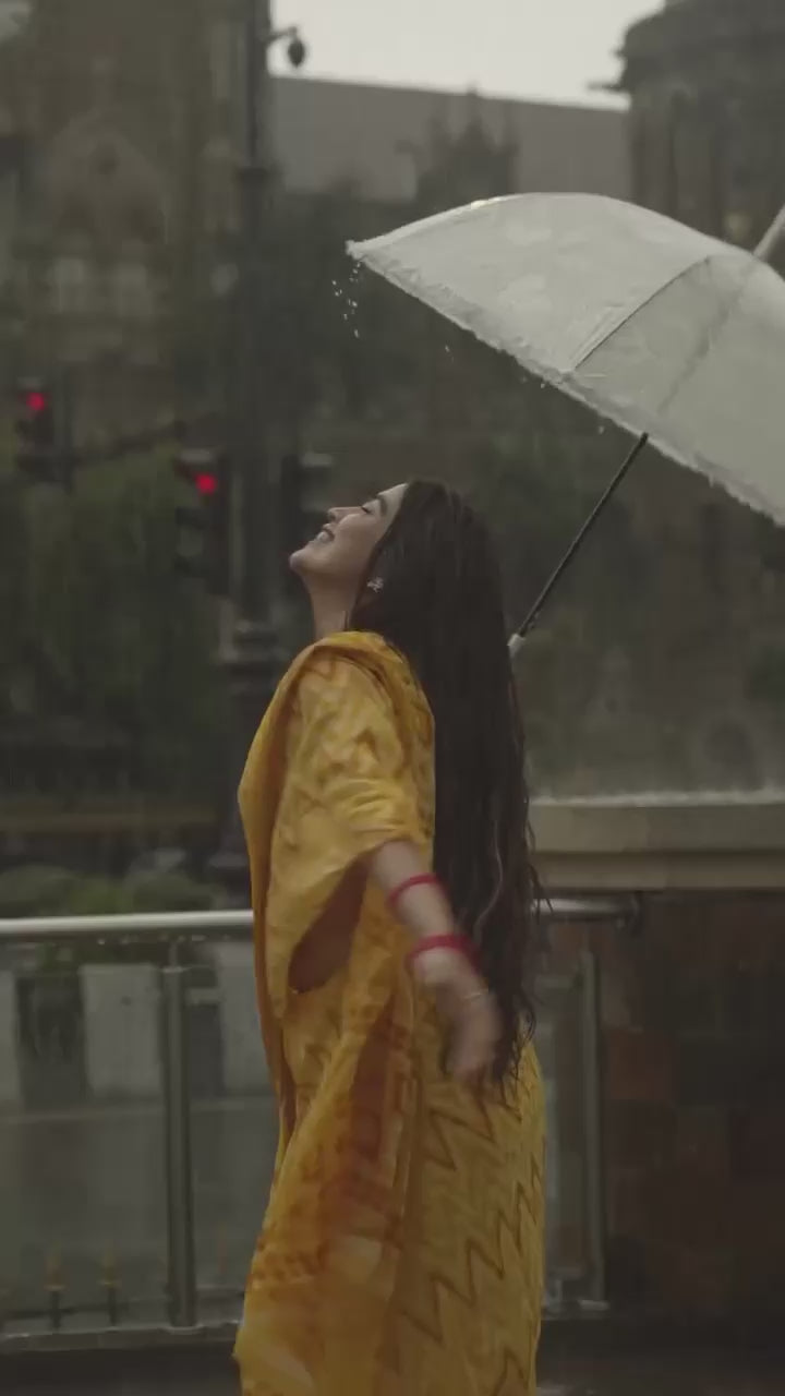 Load video: Sareewave Presents Designer Cotton Linen Silk Saree