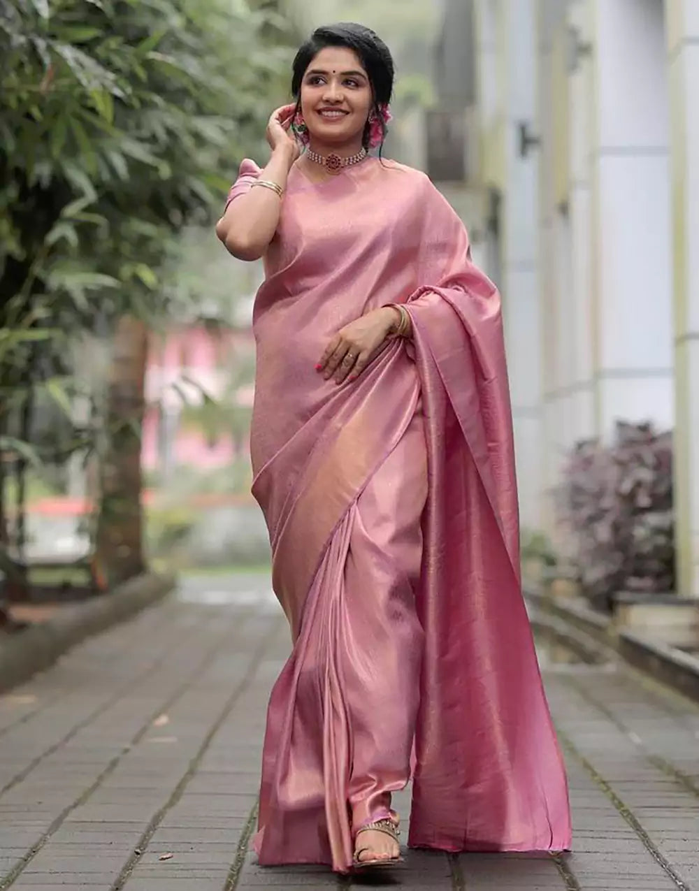 Flamingo Pink Colour Zari Weaving Banarasi Soft Silk Saree