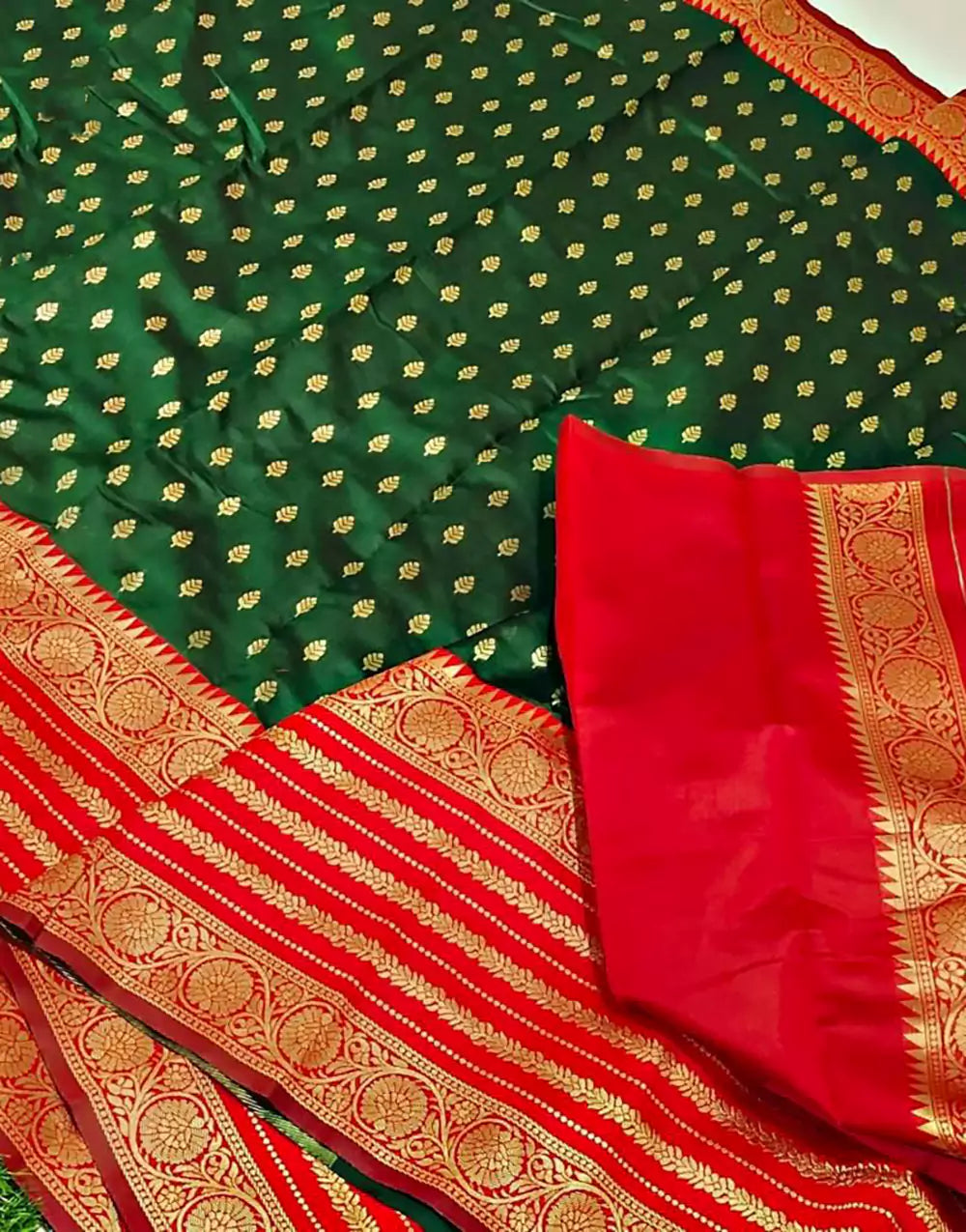 Latest Green Colour Banarasi Soft Silk Saree