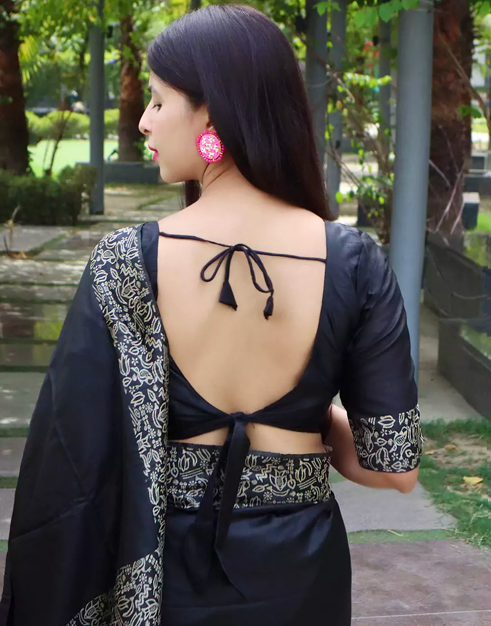 Black Colour Banglori Handloom Raw Silk Saree With Running Blouse Piece