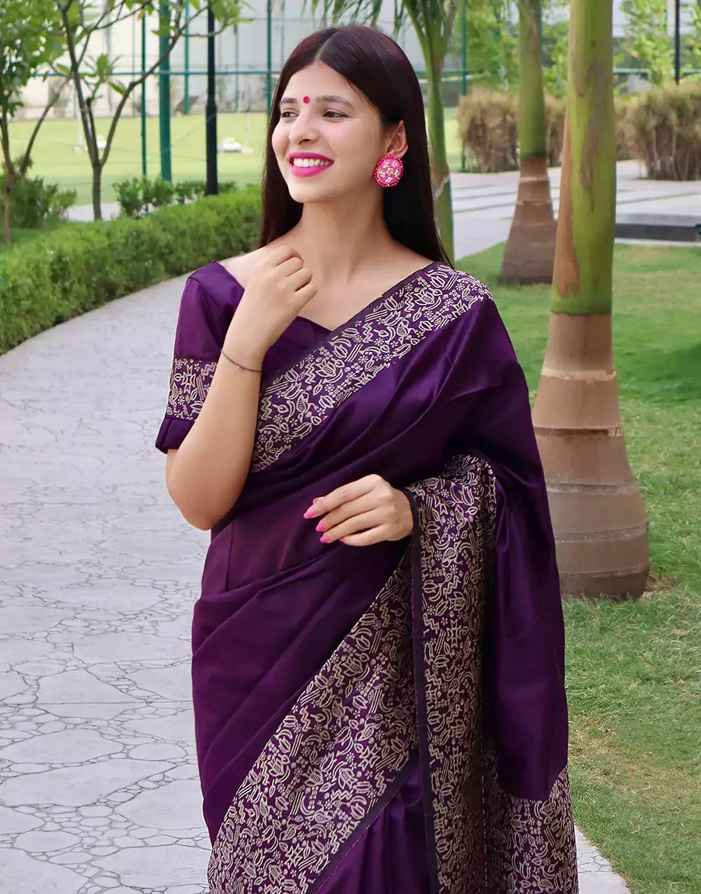 Dark Purple Raw Silk Saree With Handloom Weaving Work