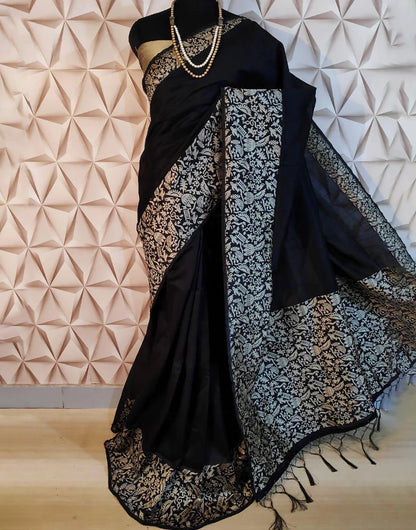 Black Bangalori Handloom Silk Saree With Zari Weaving