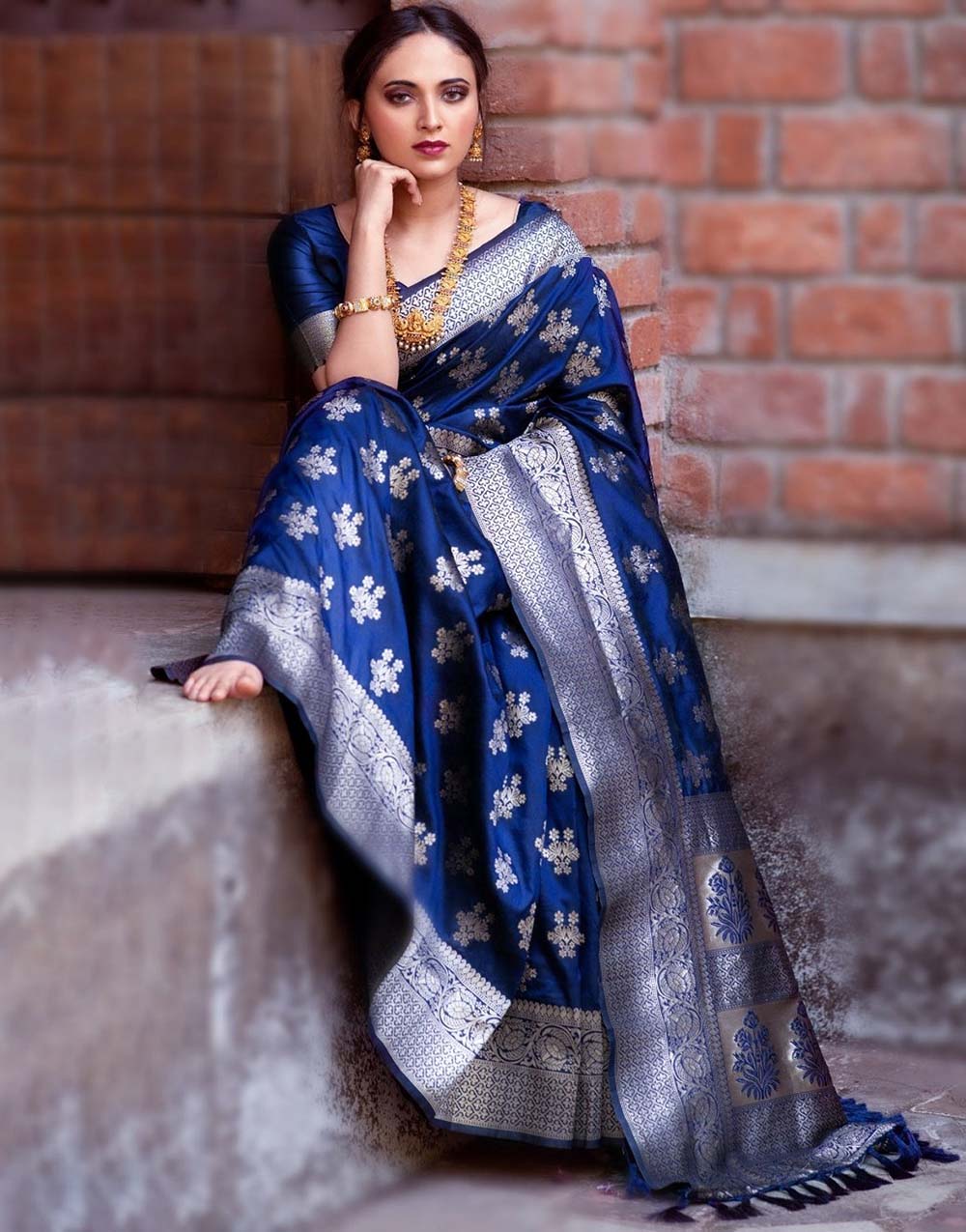 Royal Blue Soft Blender Silk Weaving Silver Zari Saree