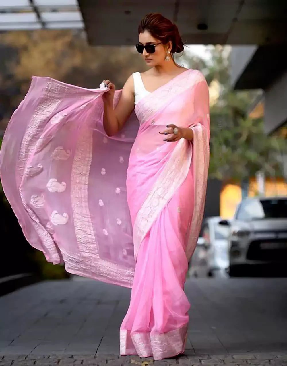 Pink Colour Soft Lichi Silk Saree With Rich Pallu