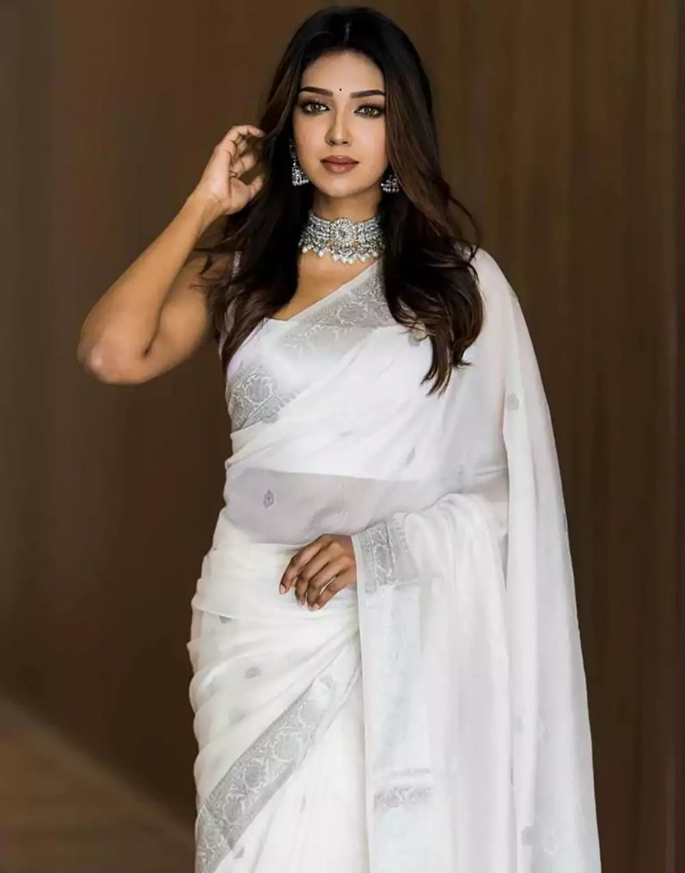 White Colour Soft Lichi Silk Saree With Rich Pallu