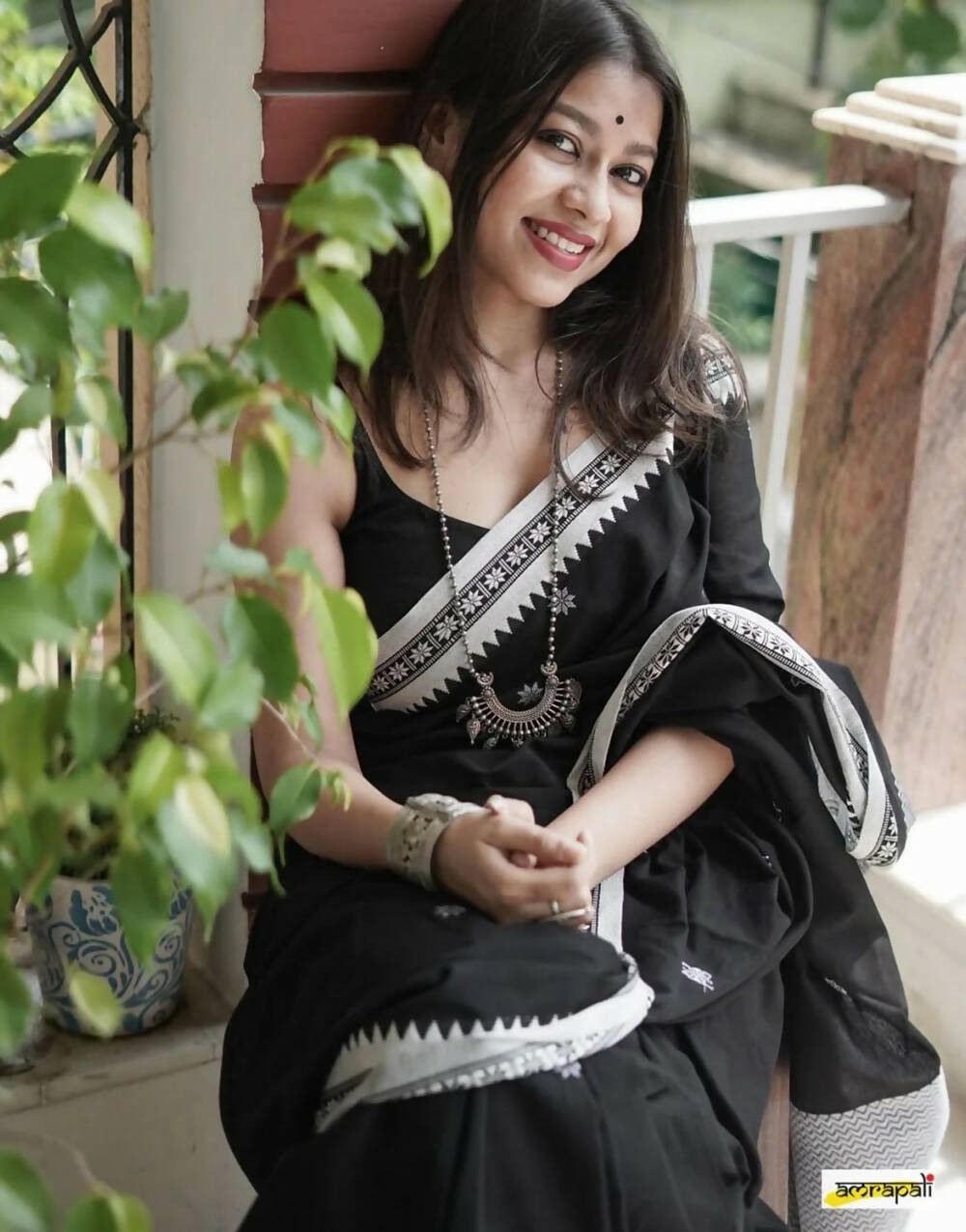 PONGAL SPECIAL. HANDWOVEN PURE MERCERISED COTTON WITH MANIPURI PATTERN THREADWORK - BLACK AND WHITE