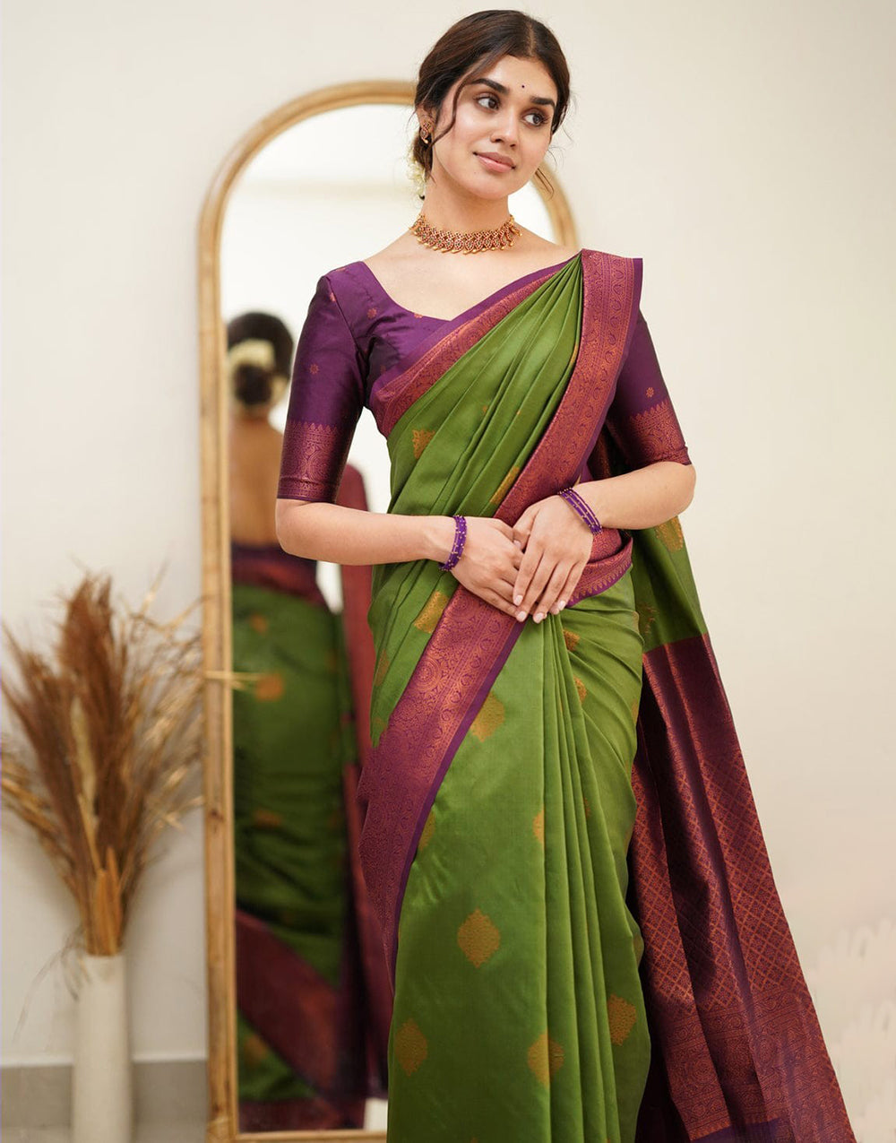 Green Colour Soft Silk Saree With Rich Pallu