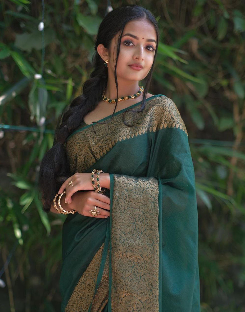 Latest Bottle Green Soft Silk Saree With Beautiful Pallu