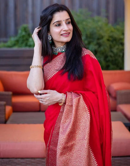 Hot Red Soft Silk Saree With Beautiful Pallu