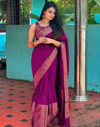 Violet Soft Silk Saree With Beautiful Pallu