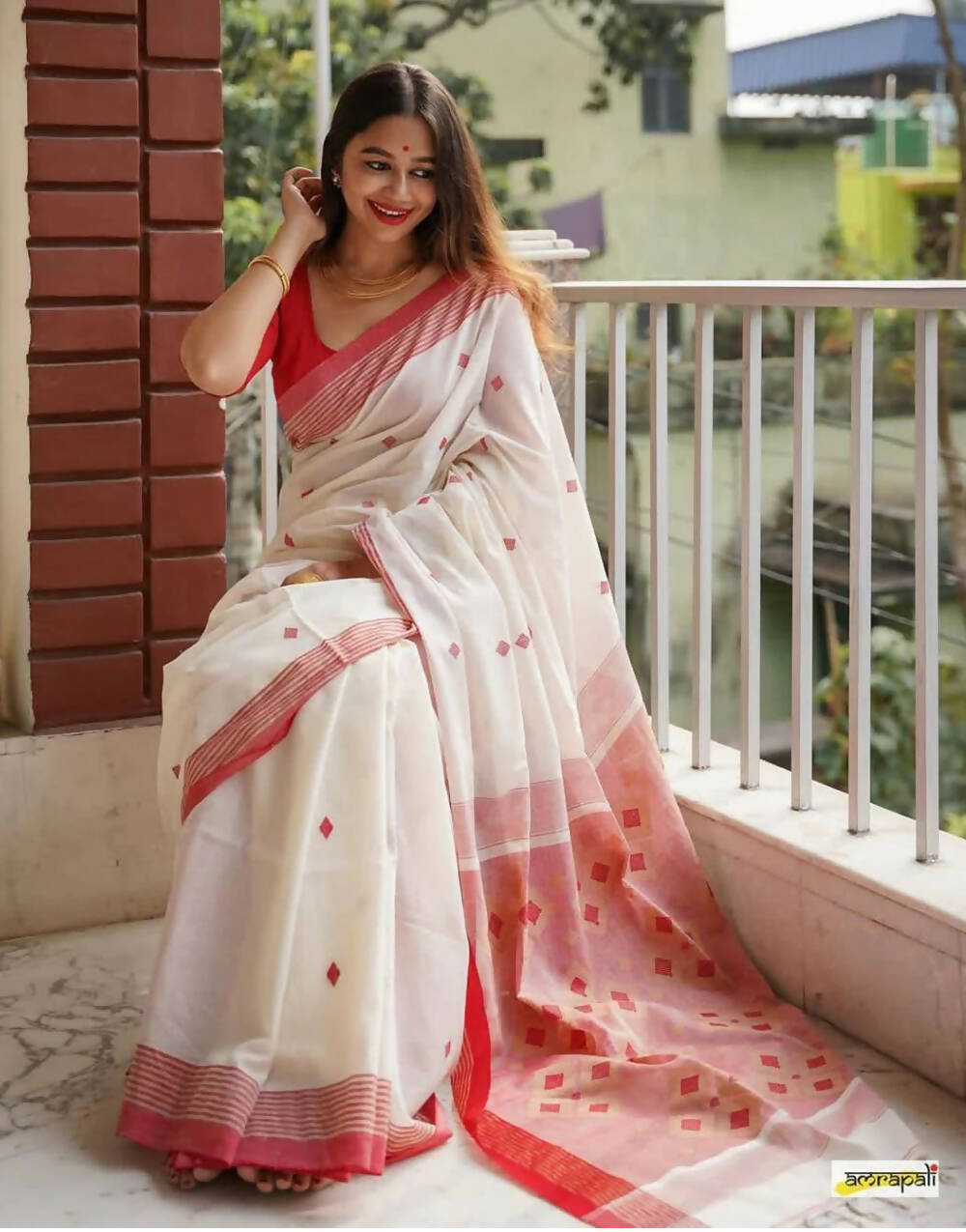 Durga Puja Special White & Red Linen Saree With Weaving Work