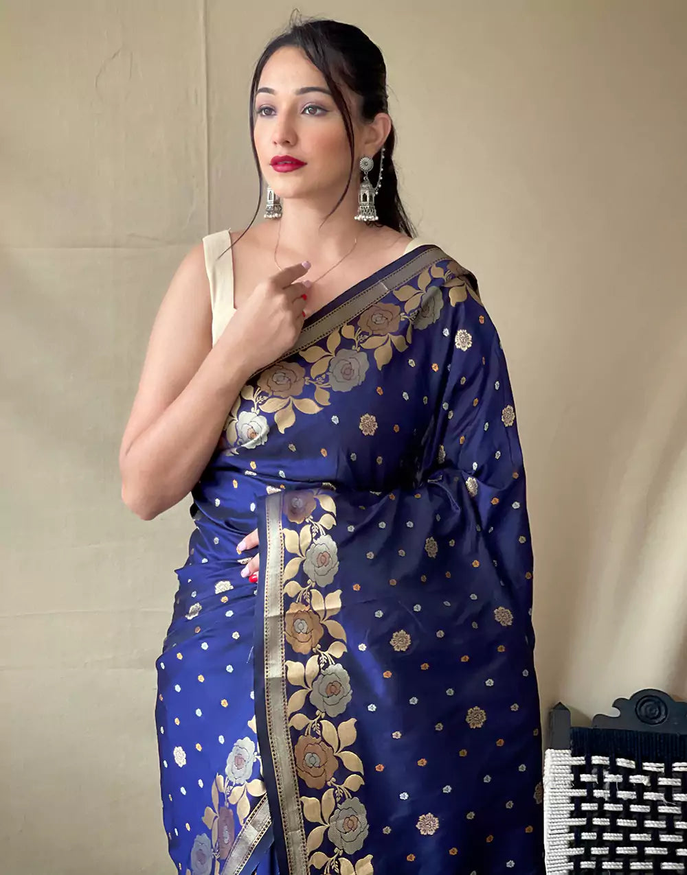 Navy Blue Soft Silk Saree With Zari Weaving