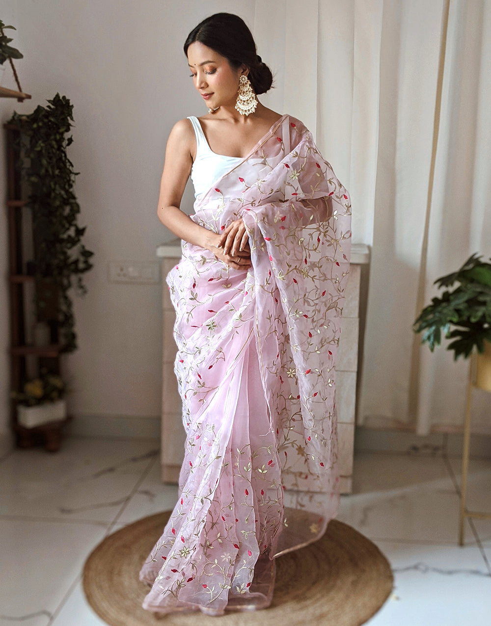 Light Pink Organza Saree With Gotta & Embroidery Work