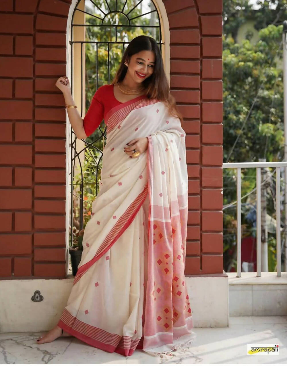 Durga Puja Special White & Red Linen Saree With Weaving Work